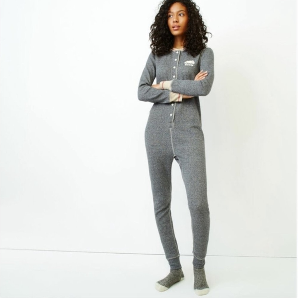 Roots Cabin Collection Onesie Pajamas in Gray Red & White